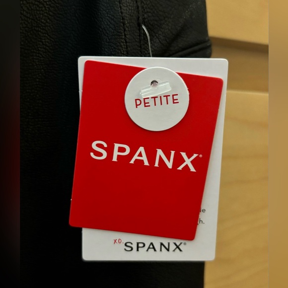SPANX Faux Leather Leggings/Pants - Picture 3 of 8